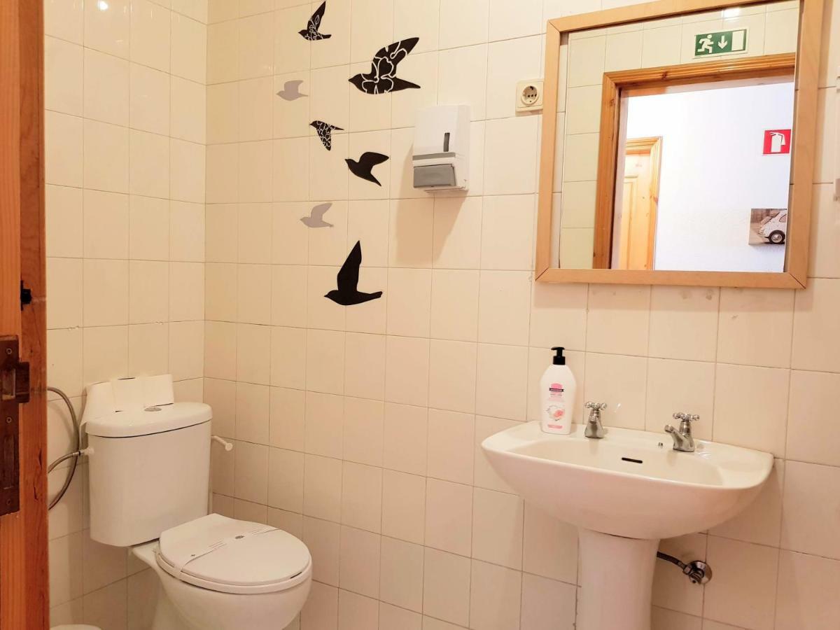 Hostel Geres Порту Номер фото